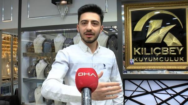 Kuyumcu satacak altın kalmayınca dükkanına, vallahi billahi tillahi yok yazısı astı