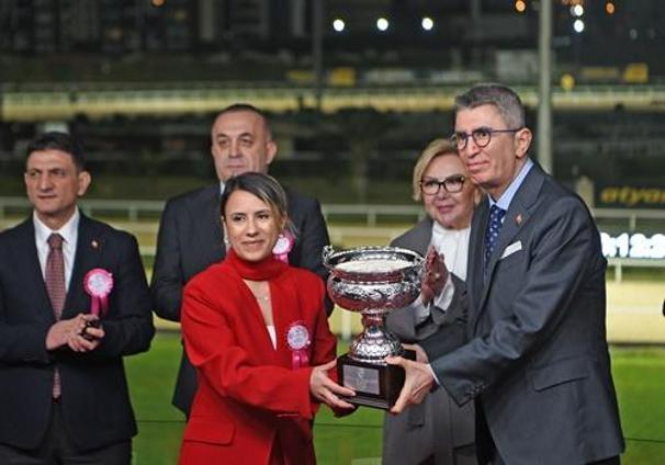 Dünya Kadınlar Günü Koşusunda kazanan Jaehaera oldu