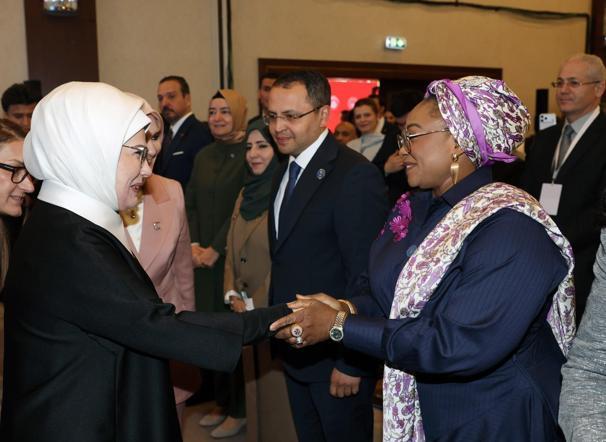 Emine Erdoğan: Teknoloji şirketlerinin hesap verebilir olmaları zorunluluktur