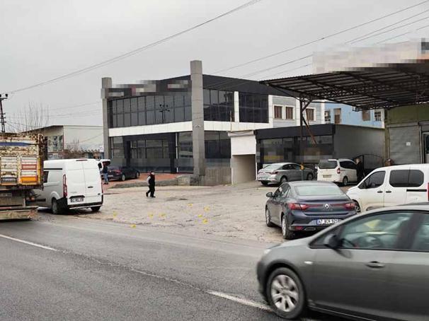 Kardeşler arasında silahlı alacak kavgası; 1i ağır, 4 yaralı