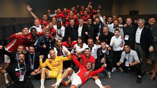 Gençlerbirliği Başkanı Mehmet Kaya kolları sıvadı