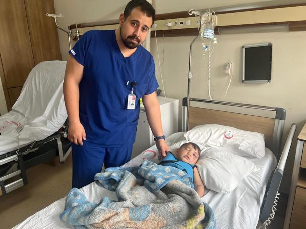 Çöp konteynerine düşen çocuğun sağlık durumu iyi