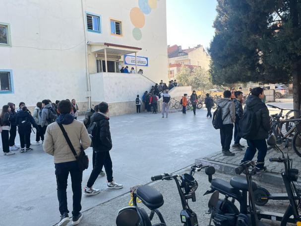 Denizlide 5.1 büyüklüğünde deprem