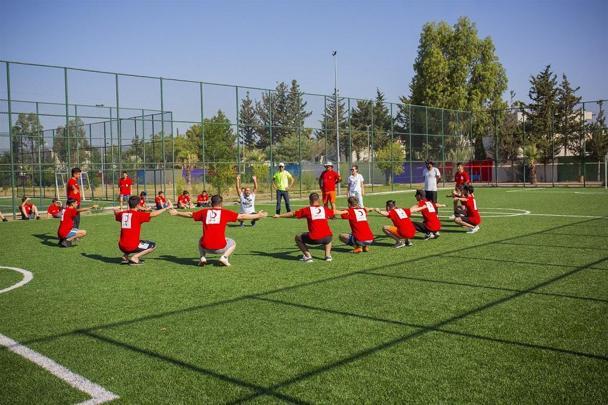 ‘Kızılay Kampları’nda gençlere yönelik eğitimler düzenleniyor
