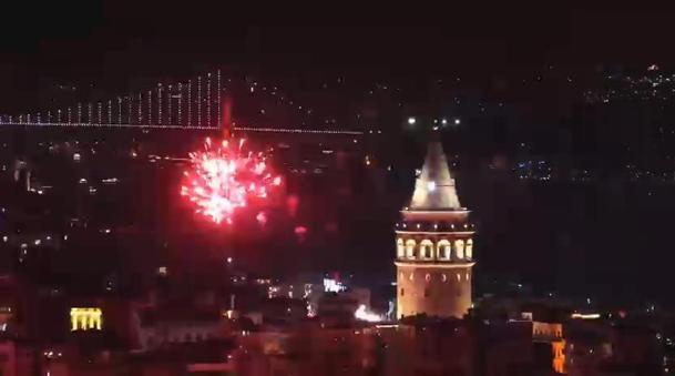 İstanbulda yeni yıl coşkusu