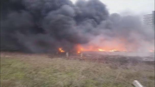 Büyükçekmecede meyve deposunda yangın