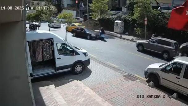 Kağıthane’de ehliyetini 21 gün önce aldı; trafik kazasında hamile kadına çarptı