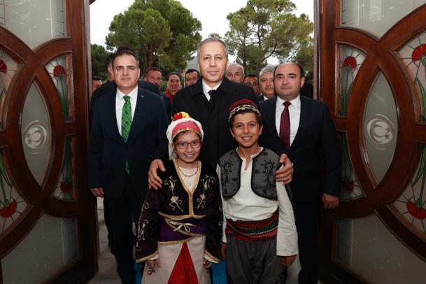 Bakan Yerlikaya: 12 bin polis memuru alımı gerçekleştiriyoruz