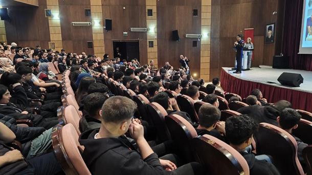 Astronot Atasever: Yüreğinde bu maceranın heyecanını hisseden arkadaşlara ihtiyacımız var