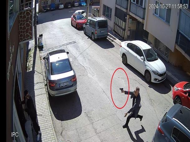 Diş hekimi eşini çocuklarının yanında öldüren sanık, boşanma davası hakimini suçladı