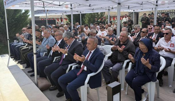 Afyonkarahisarda mühimmat deposundaki patlamada şehit olan askerler anıldı