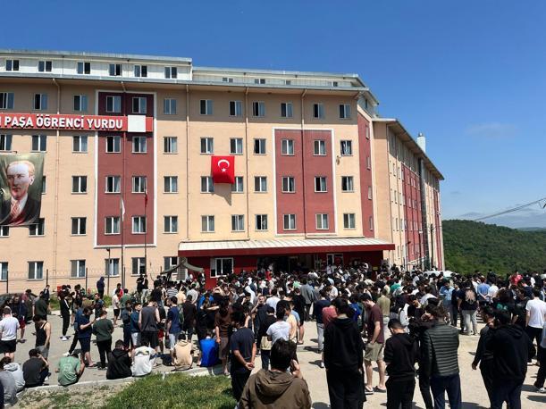 İstanbul açıklarındaki deprem çevre illerden de hissedildi