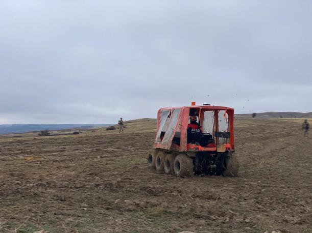 Libya askeri heyetini taşıyan uçağın düştüğü alanda çalışmalar sürüyor