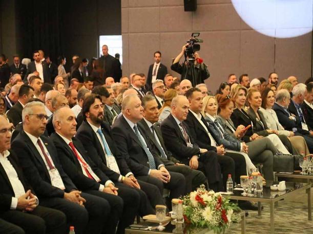 Erkan Mumcu: Türkiye, etkin tarafsızlık politikasıyla saygınlık kazandı