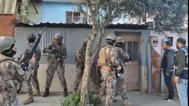 FETÖnün TSK yapılanmasına 41 ilde eş zamanlı operasyon; 158 gözaltı