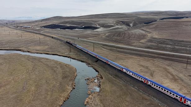 Turistik Doğu Ekspresi, Erzincanın ardından Erzurumda