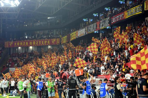 Göztepede Gürsel Aksel Stadı büyüyor