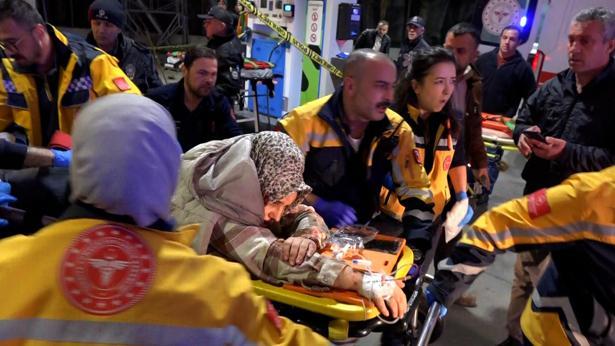 Samsun’daki heyelanda eşi ve 2 çocuğunu kaybeden kadın, taburcu oldu