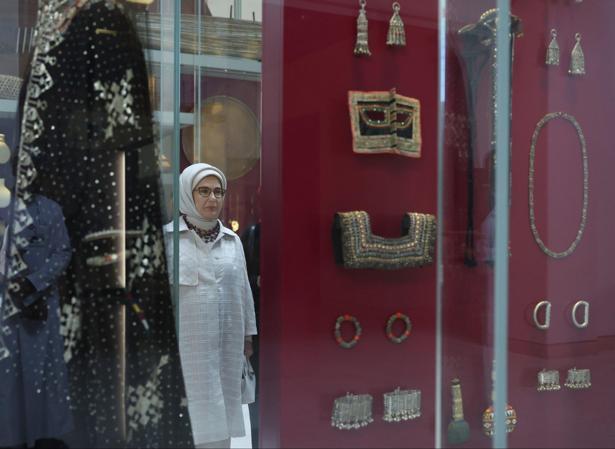 Emine Erdoğan, Ummandaki Ulusal Müzeyi ziyaret etti