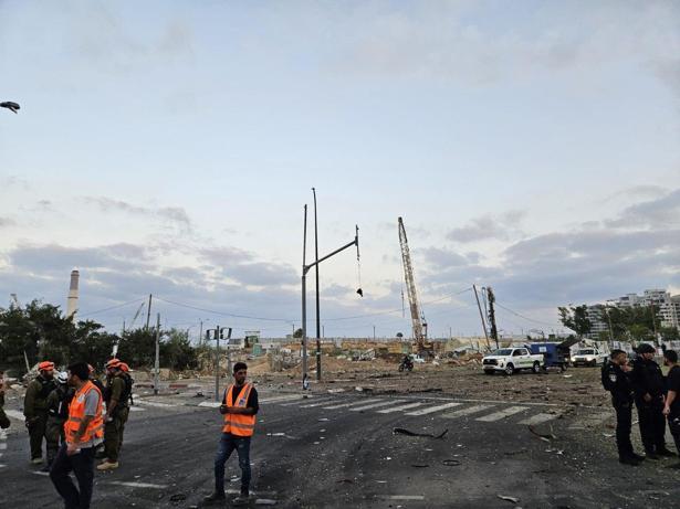 İran-İsrail savaşı 4üncü gününde; enerji tesislerine saldırılar