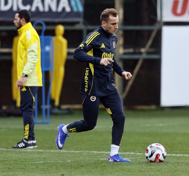 Fenerbahçede Samsunspor maçı hazırlıkları sürüyor