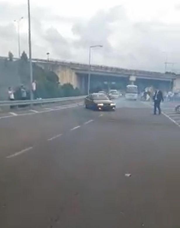 Ünyede 2 sürücü otomobilleriyle drift attı