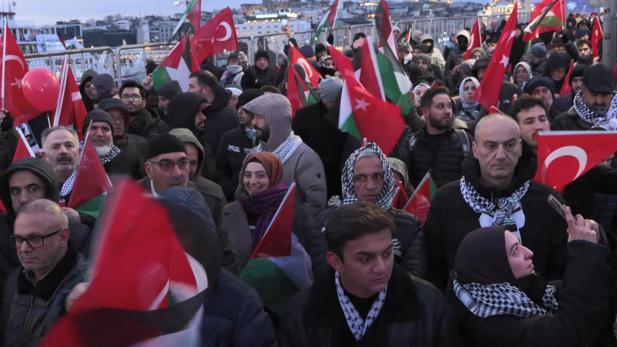 İstanbulda Büyük Gazze Yürüyüşü