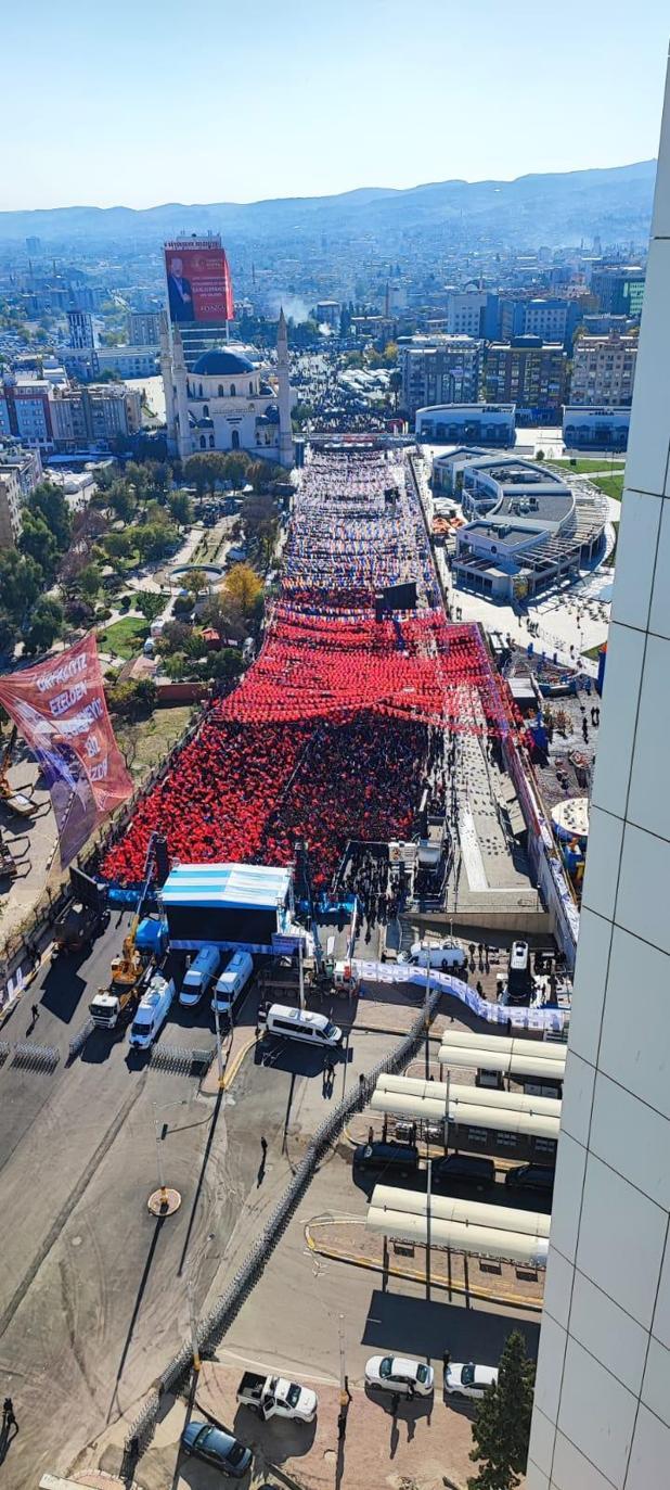 Erdoğan: Güvenlik şeridini tamamlayacağız, terör koridoruna izin vermeyeceğiz