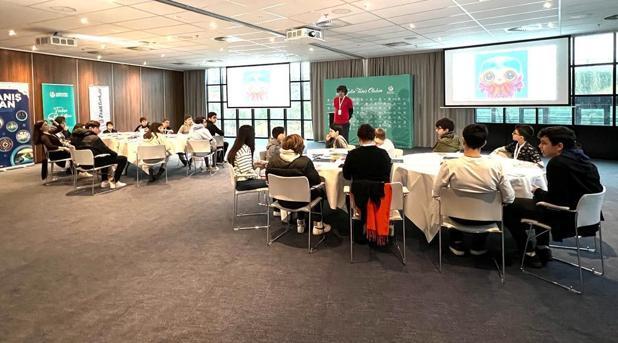 Yunusun dizeleri yapay zeka teknolojisiyle Amsterdamda çocuklarla buluştu