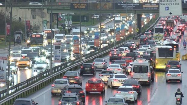 İstanbulda trafik yoğunluğu yüzde 78e ulaştı