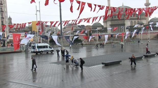 İstanbulda haftanın ilk iş gününde trafik yoğunluğu