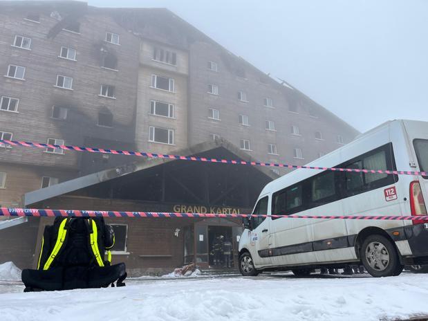 Kartalkaya’da 76 kişinin hayatını kaybettiği otelde AFAD arama yapacak