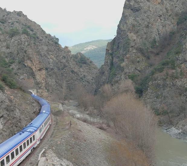 Turistik Karaelmas Ekspresi yeniden raylara iniyor