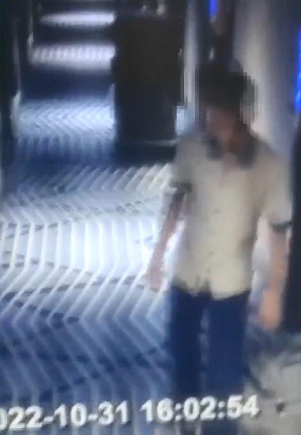 Bakırköyde turistten çaldığı parayı dövizcide bozdurunca yakalandı