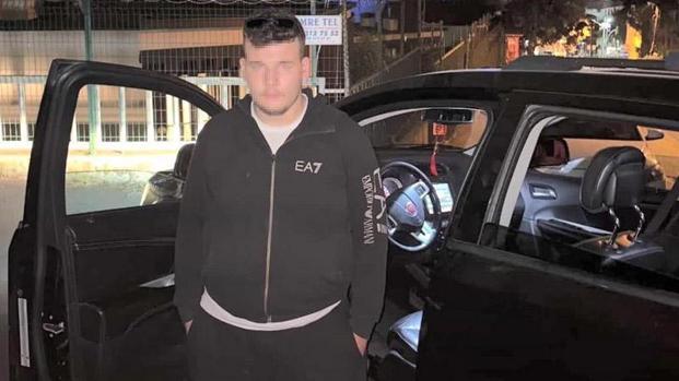 Şişli’de trafik kavgasında minibüsteki 2 kişiyi bıçakladı; o anlar kamerada