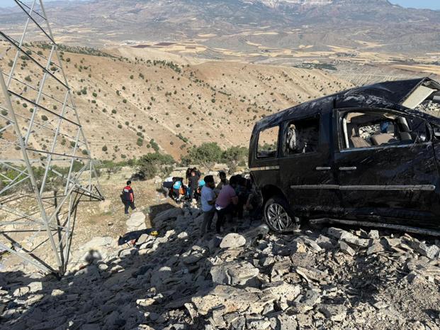 Annesi ile 2 kardeşinin öldüğü kazada Ceylan da kurtarılamadı