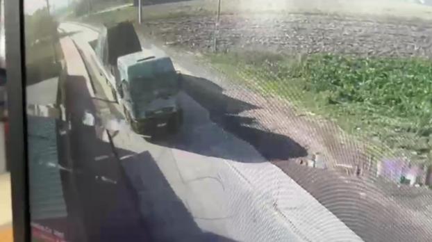 İş makinesi çalan 2 şüpheli yakalandı; hırsızlık kamerada