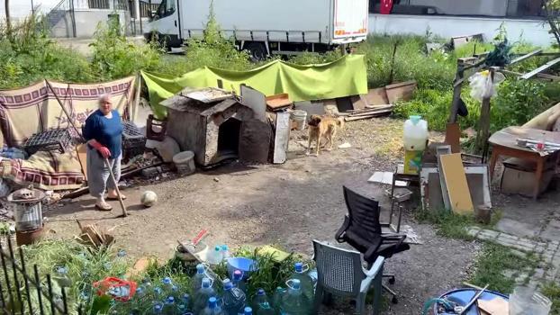 Avcılarda bahçeye kaçan topu patlattı; çocuklara küfür etti