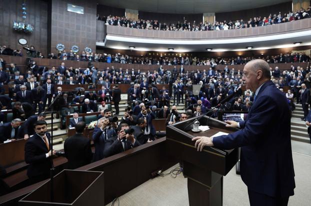 Cumhurbaşkanı Erdoğan: Bayrağımıza uzanan o kirli elleri bulacak, hesabını soracağız