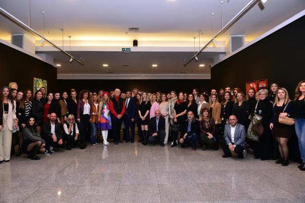 Türkiye’nin farklı yerlerinde görev yapan öğretmenler ‘Ben de Varım’ sergisinde buluştu