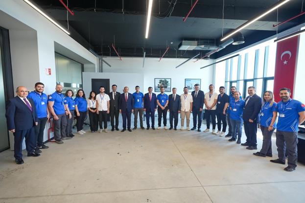 Cumhurbaşkanı Yardımcısı Yılmaz, KKTCde ODTÜ’nün Kalkanlı Teknoloji Vadisi’ni ziyaret etti