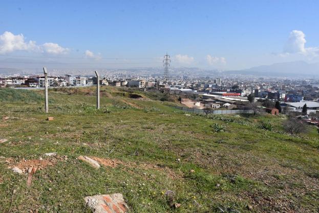 Cemil Tugay: Gaziemirdeki radyoaktif atığın bir an önce temizlenmesini istiyoruz