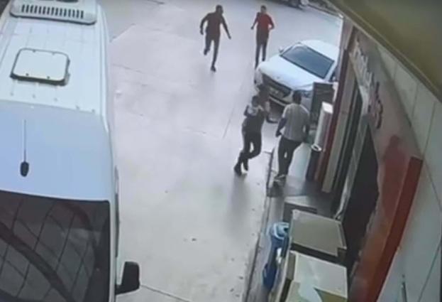 Eski eşi ile yanındaki kişiyi bıçakla yaralayan şüpheli tutuklandı