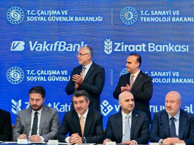 Bakan Kacır: KOBİ ve firmalar 50 milyon liraya kadar krediye ulaşabilecek