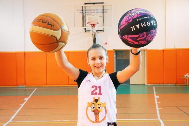 Dünya rekortmeni Ecrin Mart, U15 Milli Takımında