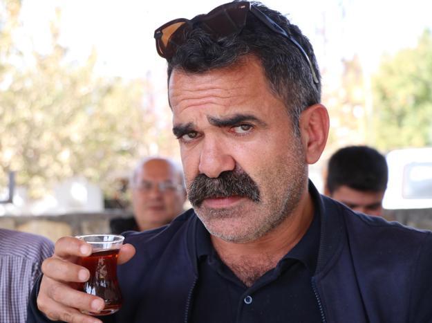 Çaycı Hüseyin mavi tik vaadiyle dolandırıldı