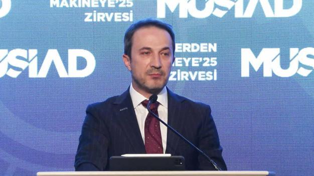 Mustafa Varank: Bizler yatırımın, yerli ve milli üretimin derdindeyken birileri bunları baltalamanın derdinde
