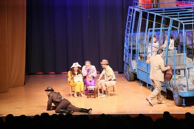 Mavi Kuş Emin Saraç Kültür Merkezi’nde sahnelendi.