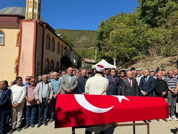 Yangında ölen Kıbrıs gazisi ve eşi toprağa verildi