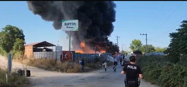 Bursada plastik fabrikasında çıkan yangın söndürüldü